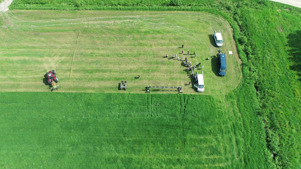 Automated robot/drone collaboration